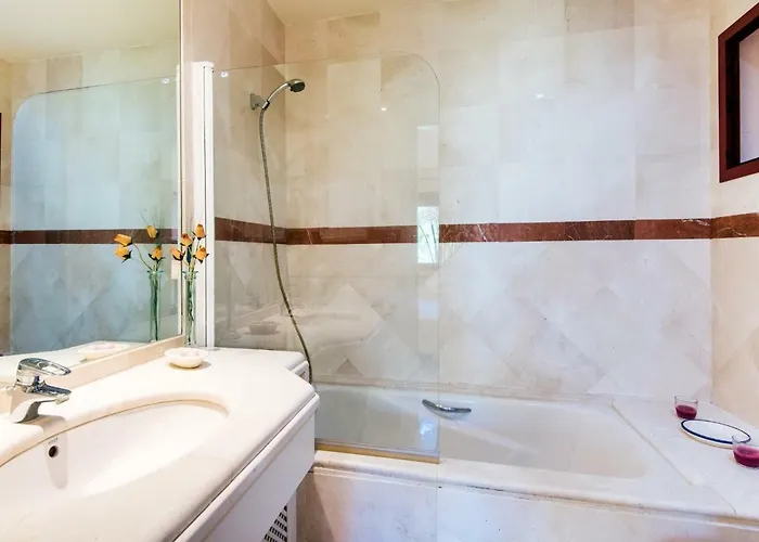 Rentandhomes Luxury