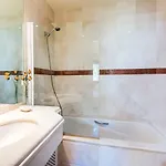 Rentandhomes Luxury