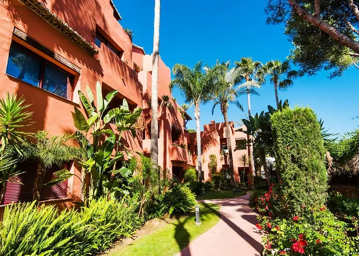 Rentandhomes Luxury