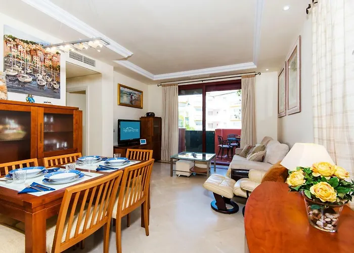 Rentandhomes Luxury Marbella